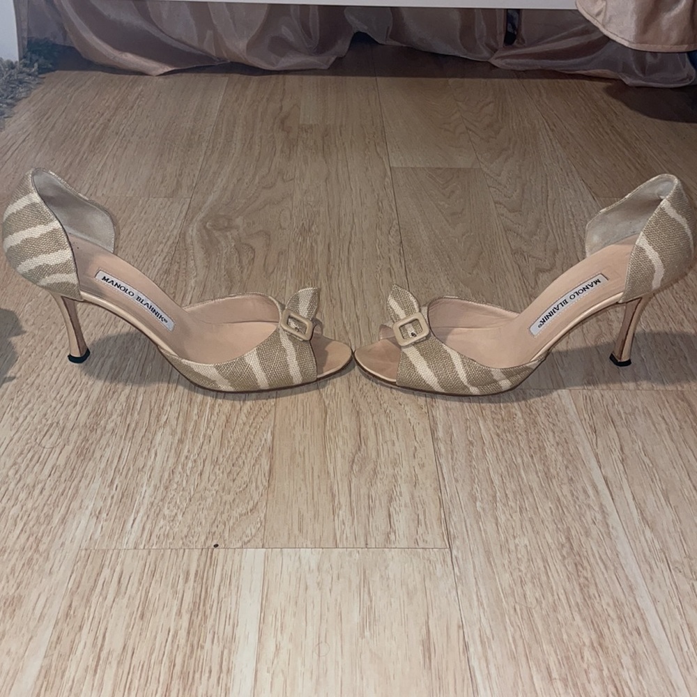 Manolo Blahnik Dorsay Peeptoe Heels